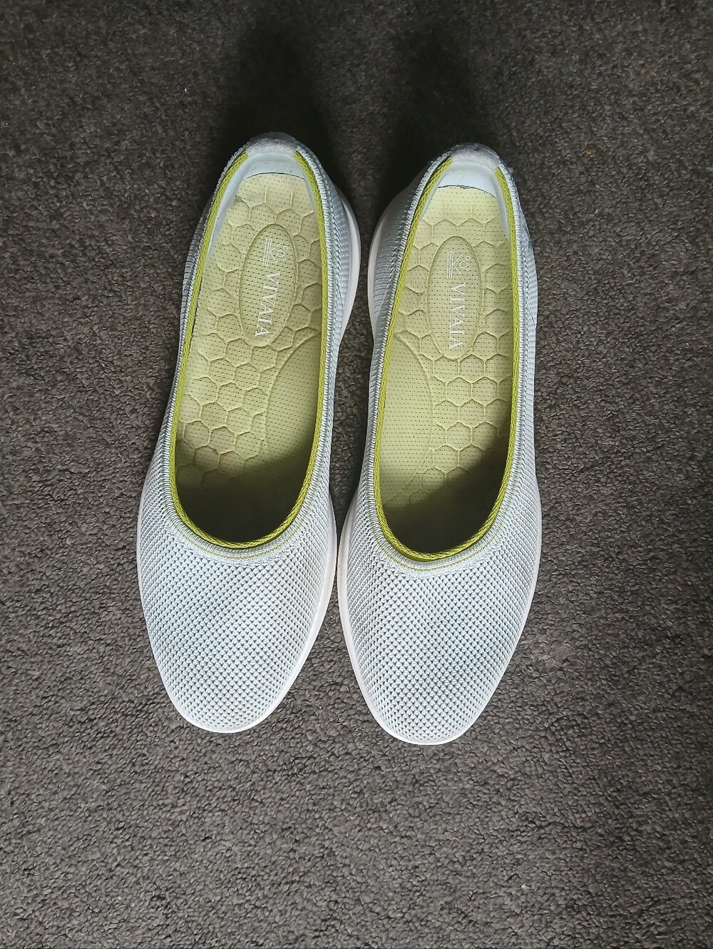 Vivaia Women's Lightweight Slip-On Sneakers Size 38